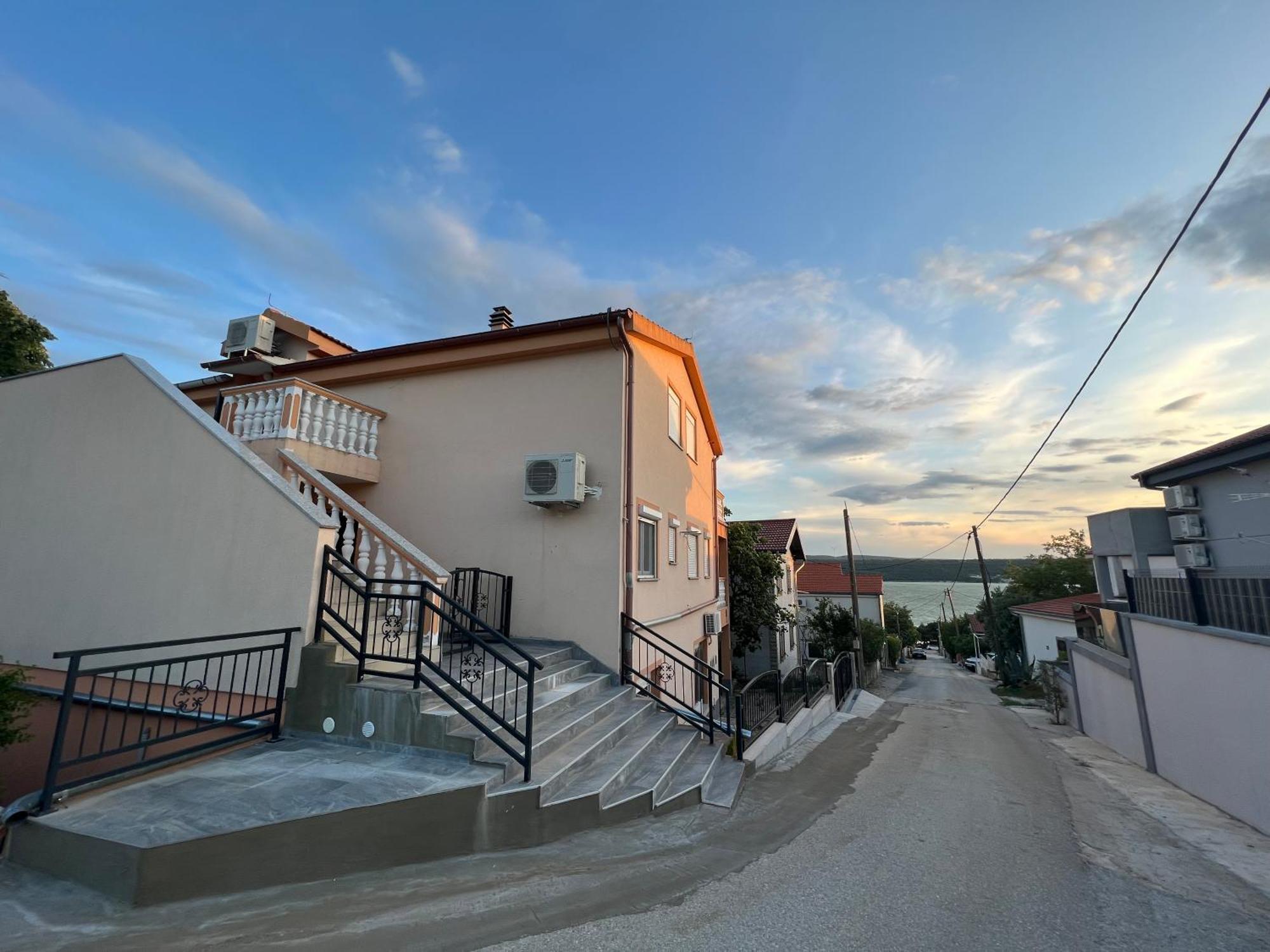 Apartments Anita Kruševo Екстериор снимка
