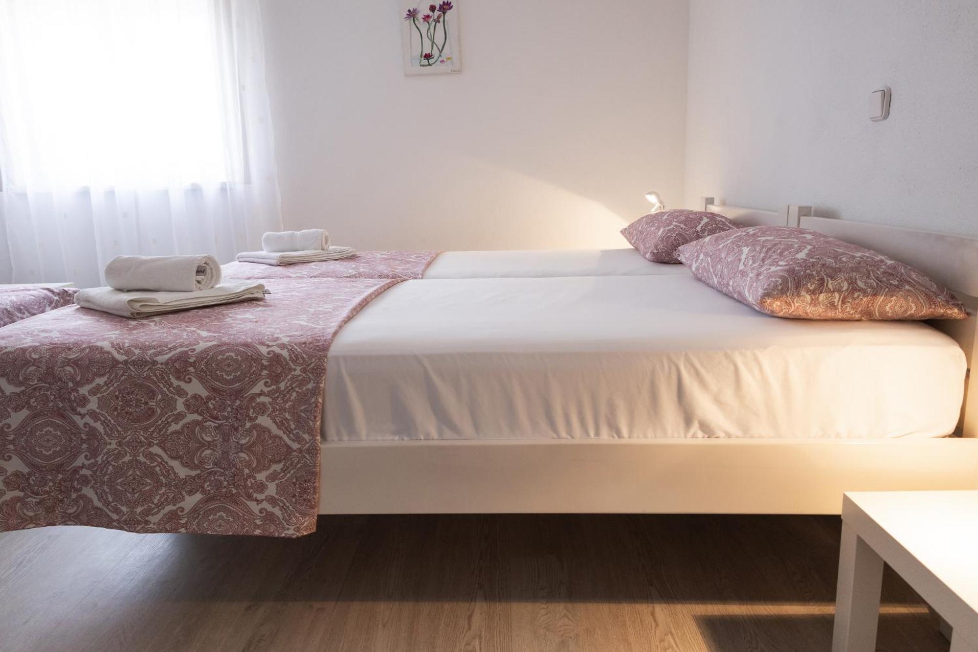Apartments Anita Kruševo Екстериор снимка